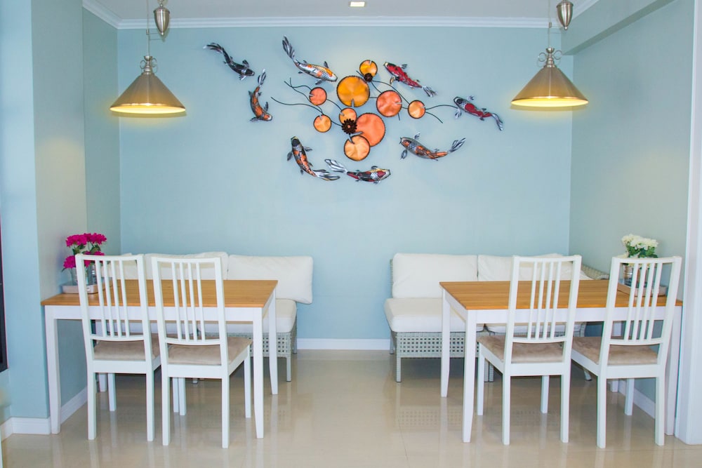 168 Studio Hotel Ubon Ratchathani 38/48