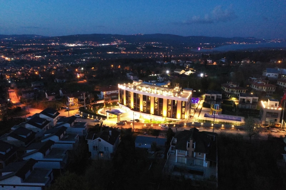 Aileena Hotel & Villas 10/73