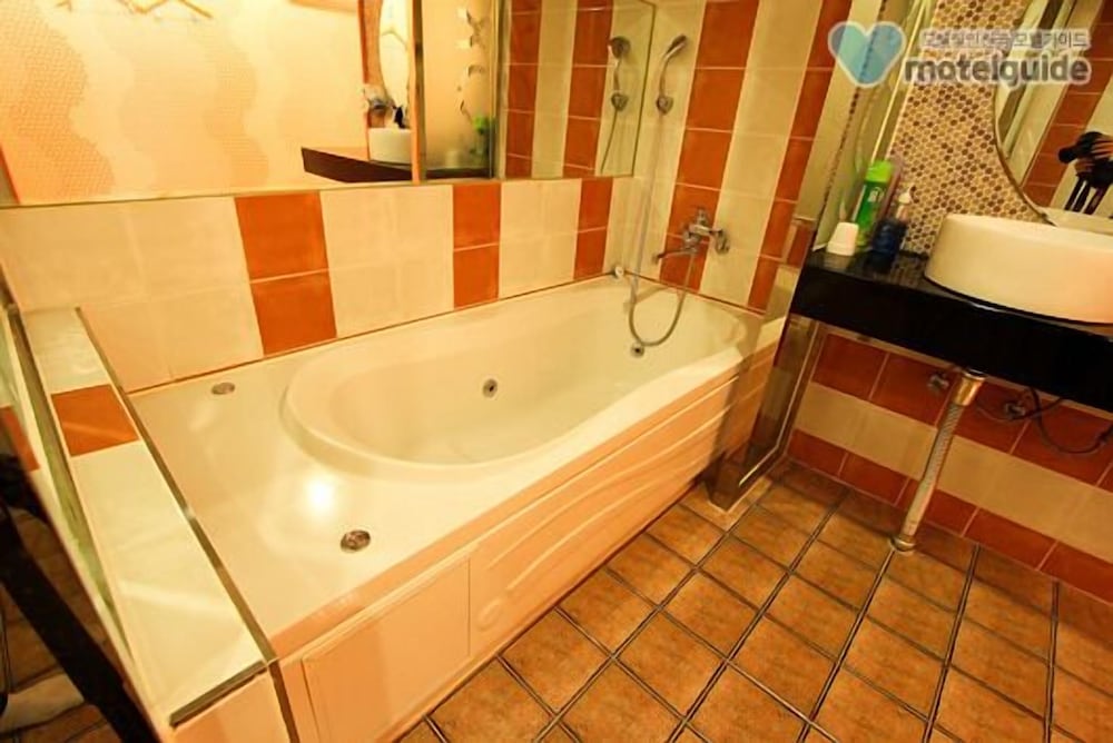 Busan Haeundae Hotel Foxy 35/43