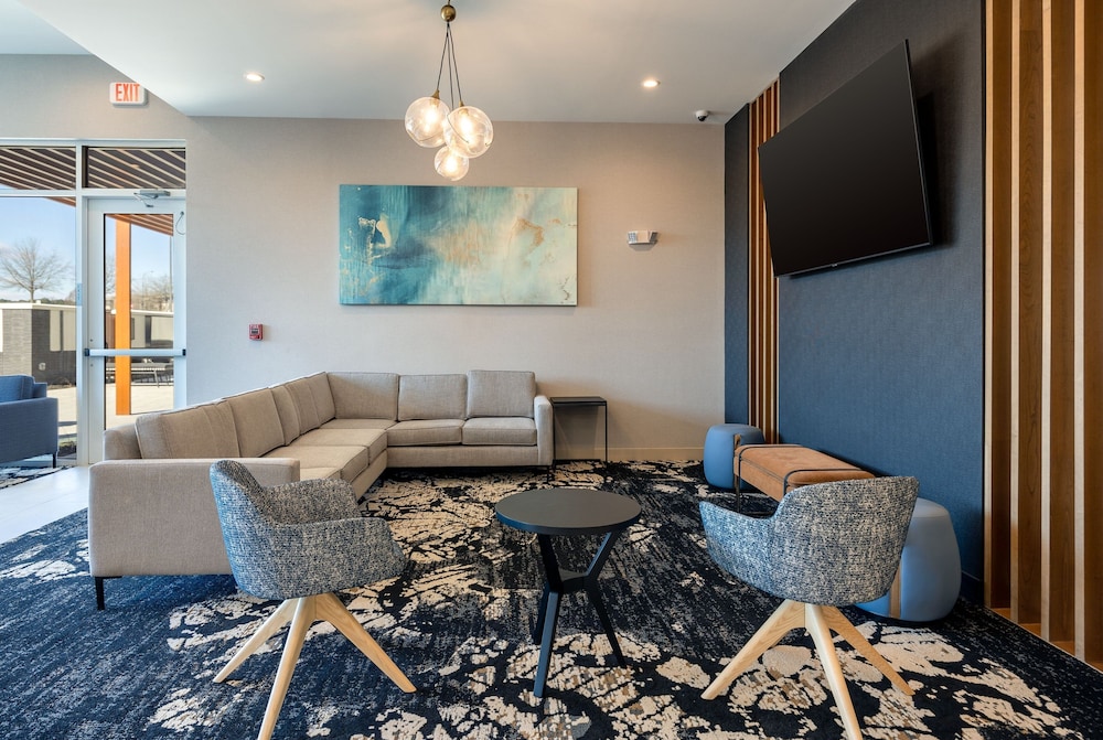 TownePlace Suites Canton Riverstone Parkway 30/38