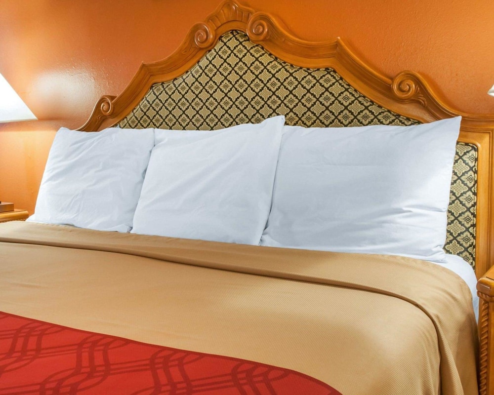 Econo Lodge Hobbs 20/25