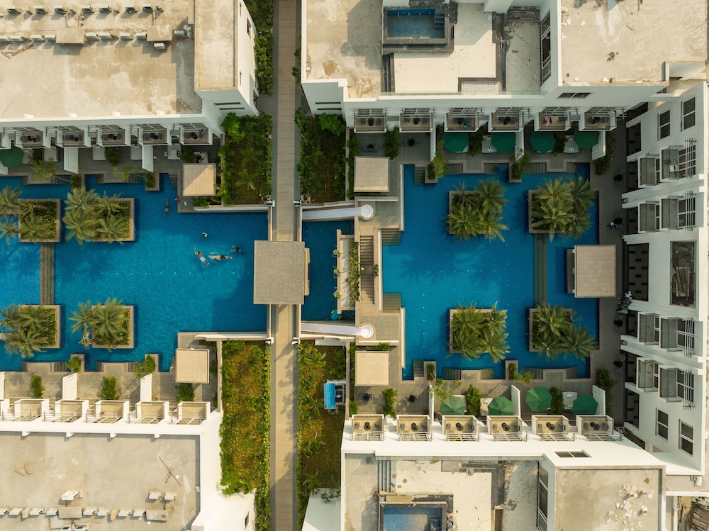 Pramod Lands End Resort, a member of Radisson Individuals 5/65