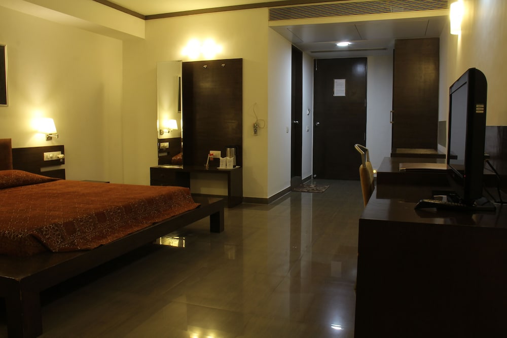 PLATINUM INN HOTEL 19/46