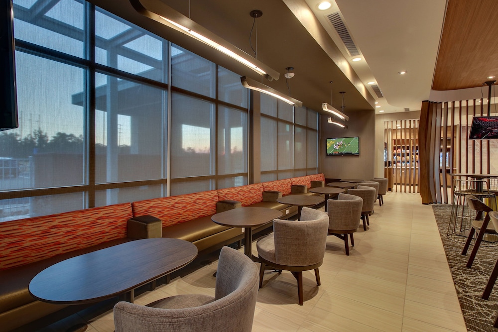 SpringHill Suites by Marriott Gulfport I-10 23/33