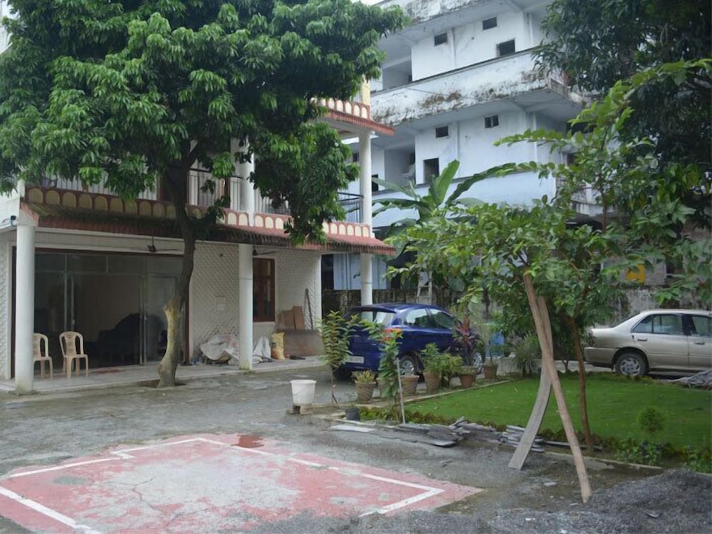 Hotel Stay At Green View 35/47