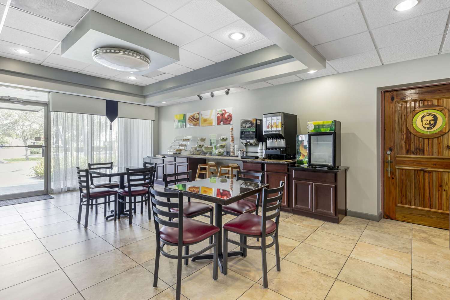 Quality Inn Downtown Stuart 28/32