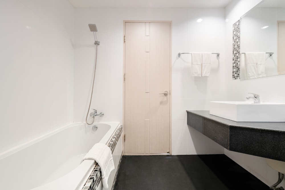 Icheck Inn Residence Sathorn 49/50
