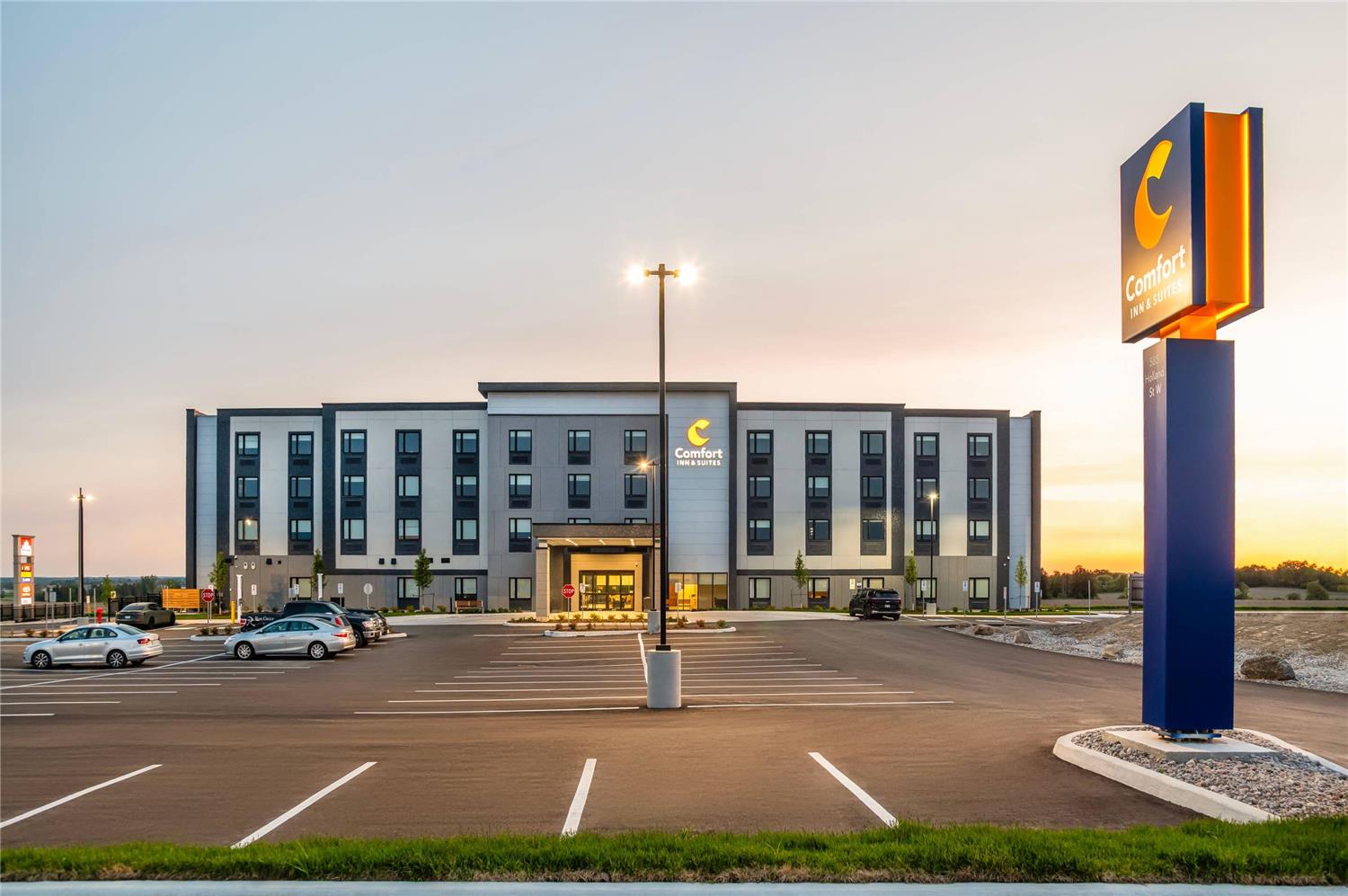 Comfort Inn and Suites Bradford 10/52