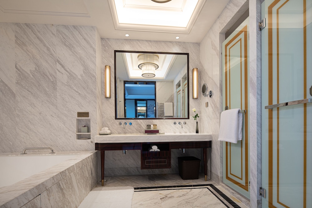 Wyndham Grand Tongren Downtown Hotel 56/56