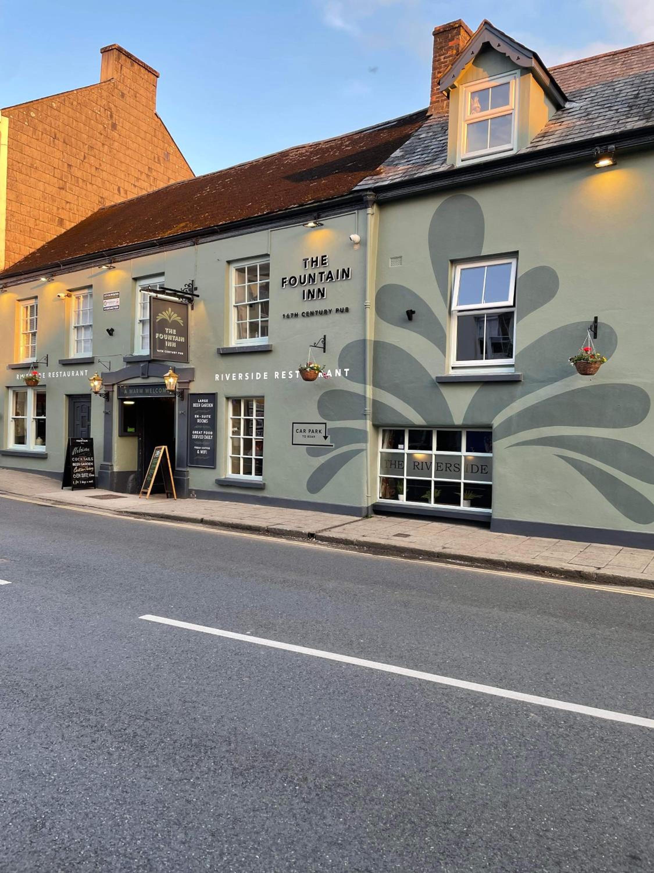 The Fountain Inn 22/23