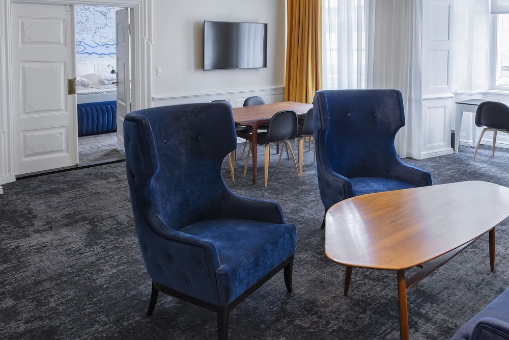 Jorgensens Hotel 61/70