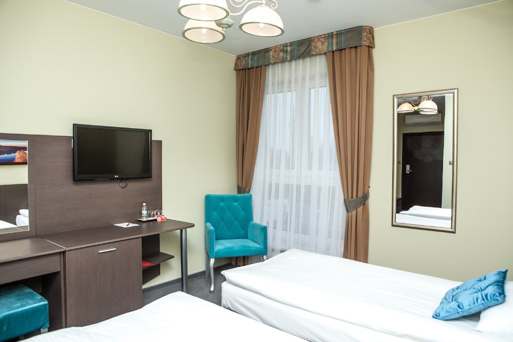 Hotel Sokolowska Airport Modlin 24/45