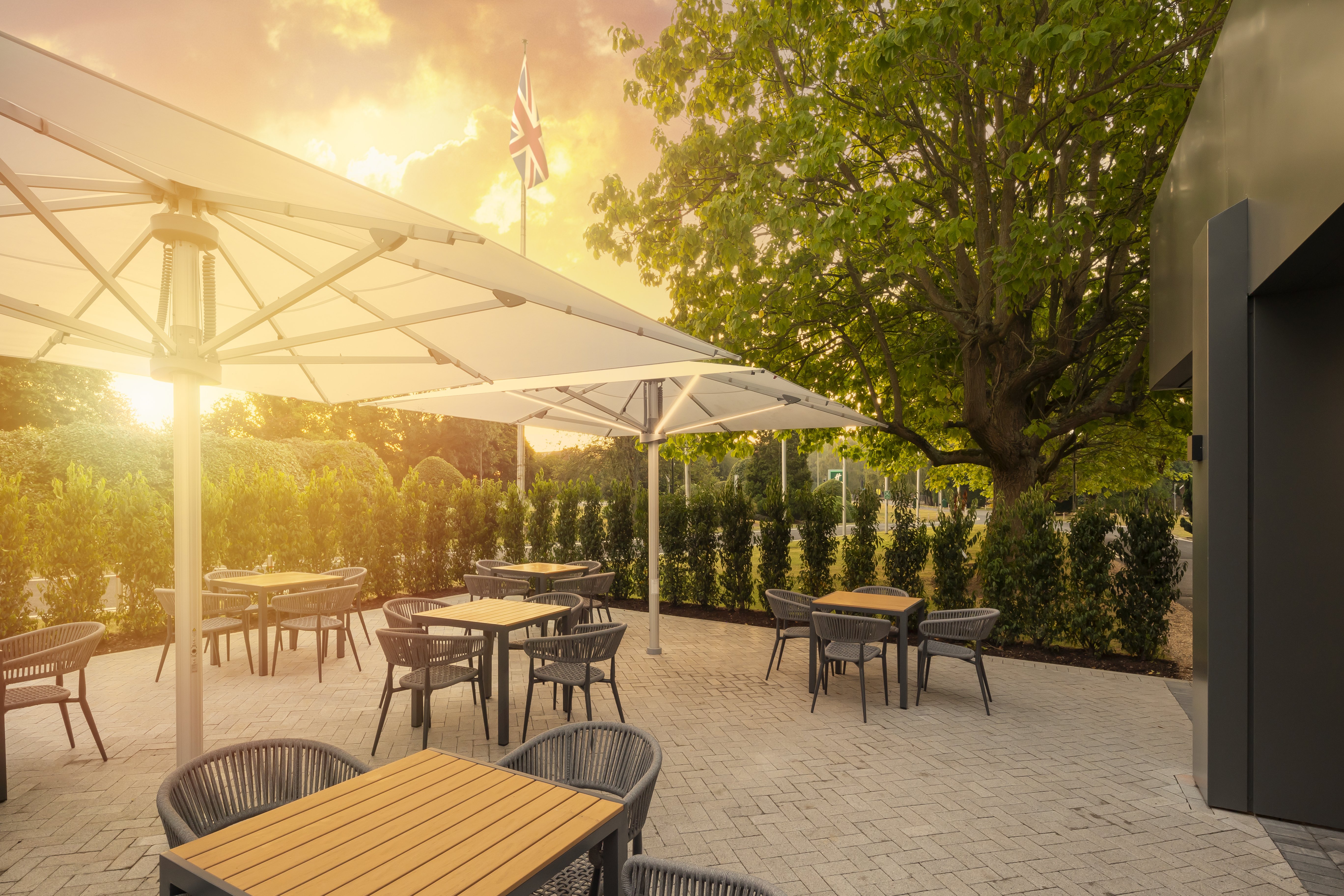 Holiday Inn Gatwick Airport 53/75