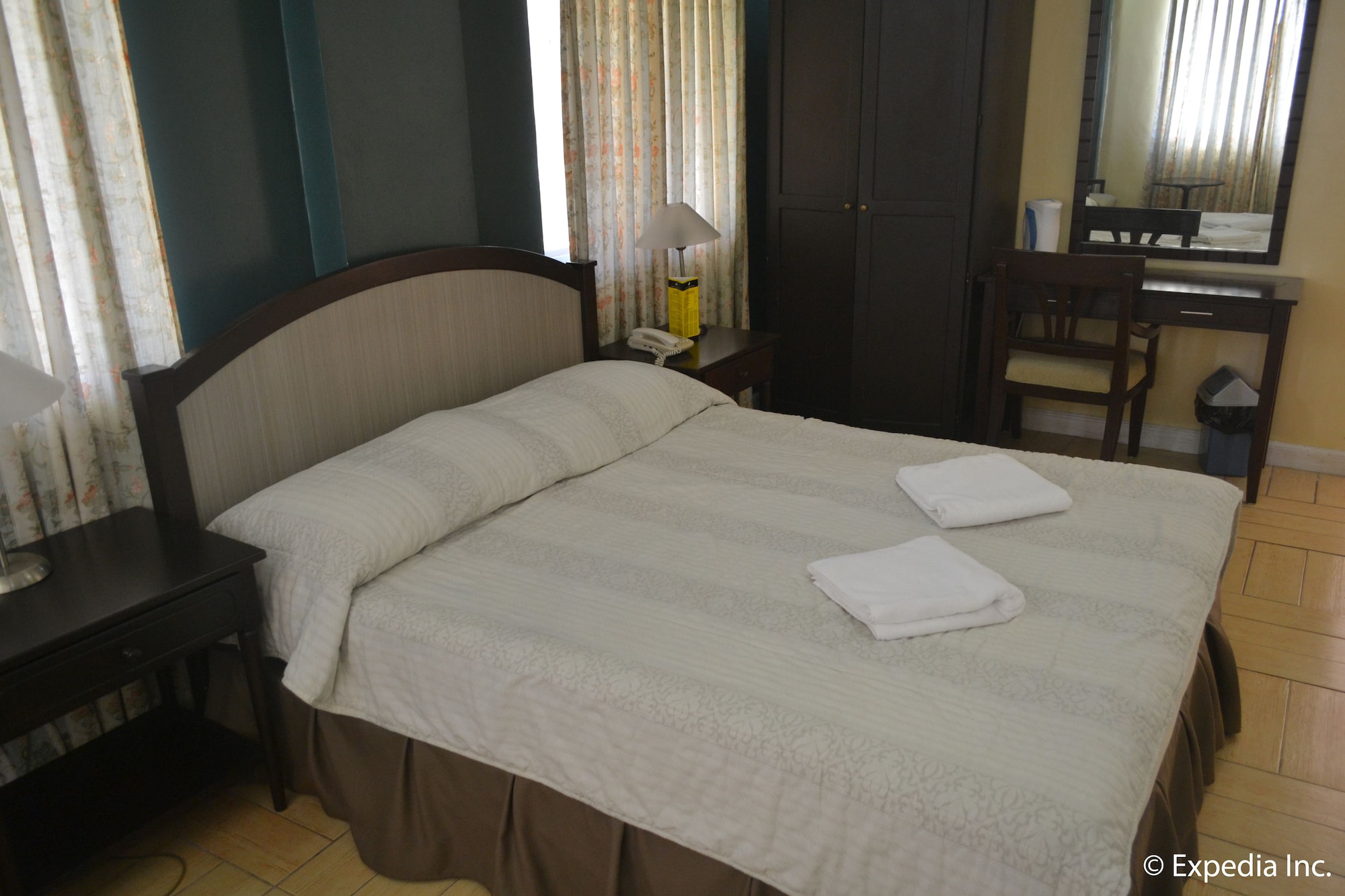 SUPERIOR, DOUBLE BED