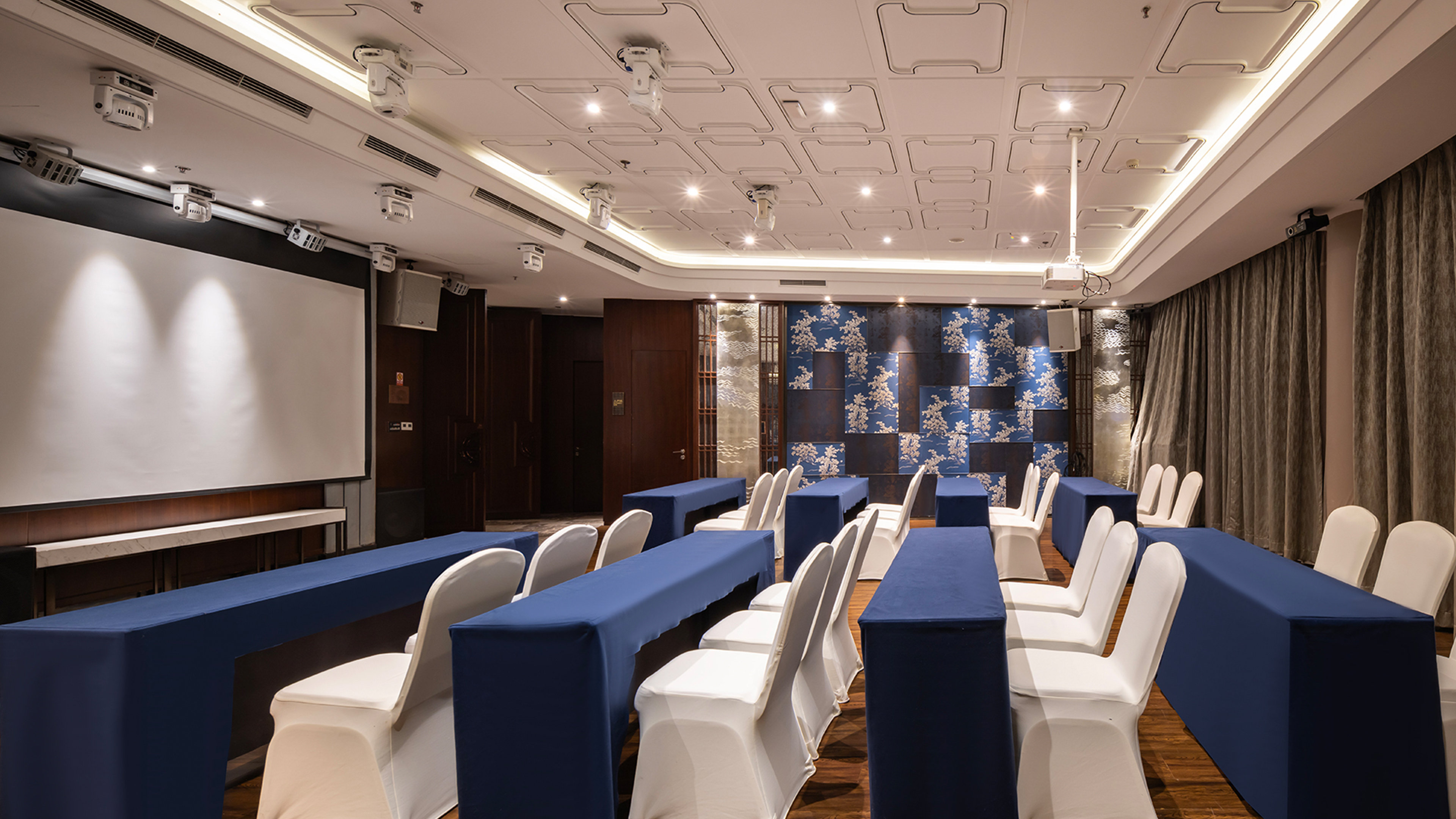 Holiday Inn Dalian Hot Spring 39/50