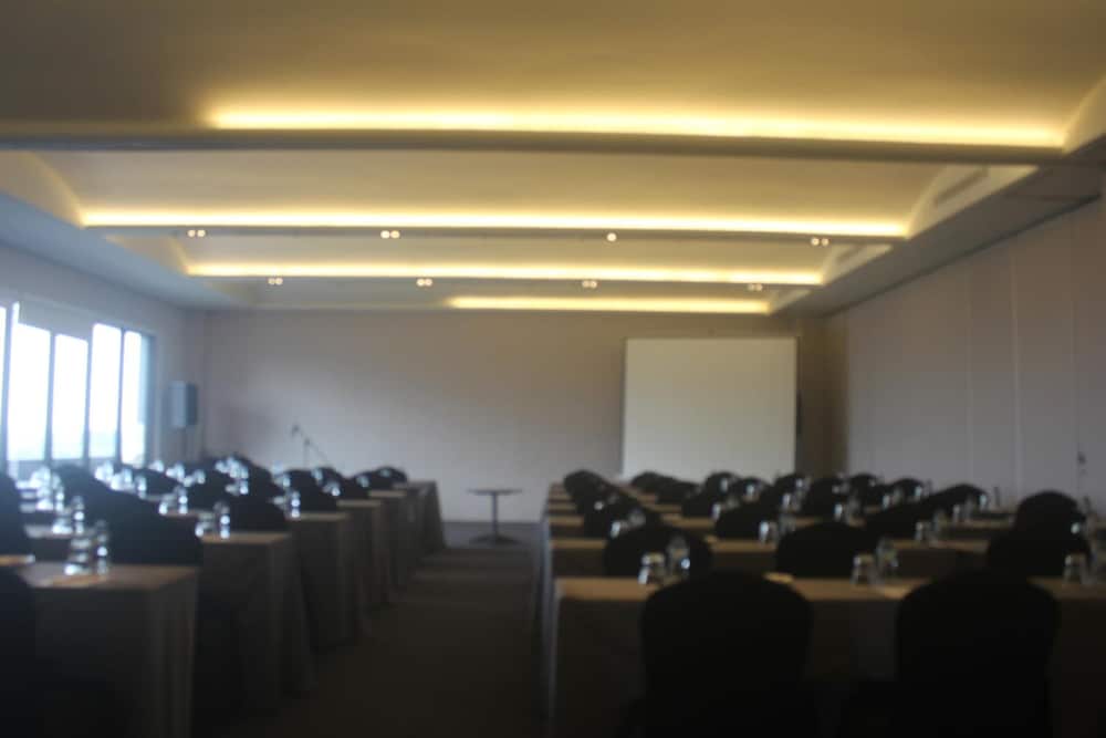 Park5 Hotel Cilandak 56/65