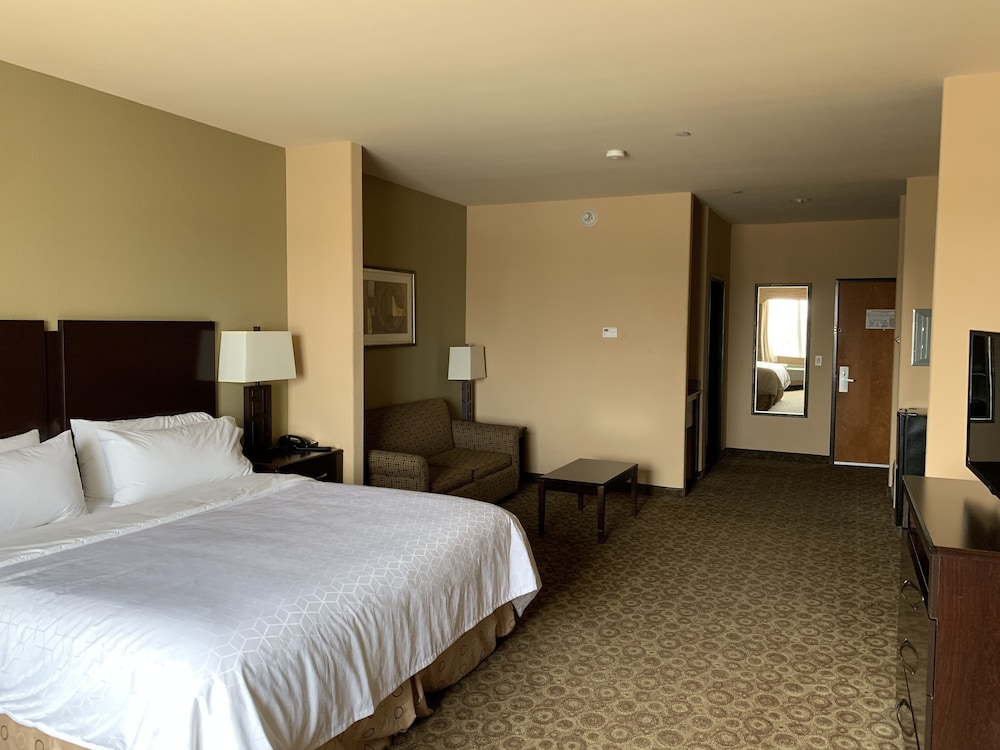 Spark by Hilton Pecos 9/33