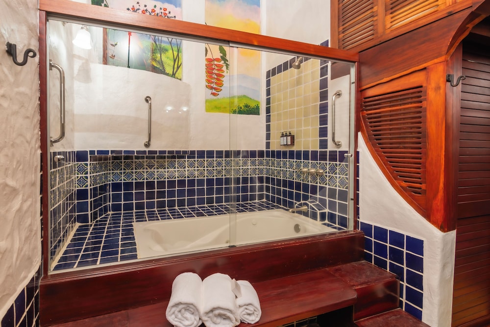 Finca Rosa Blanca Coffee Plantation And Inn 48/50
