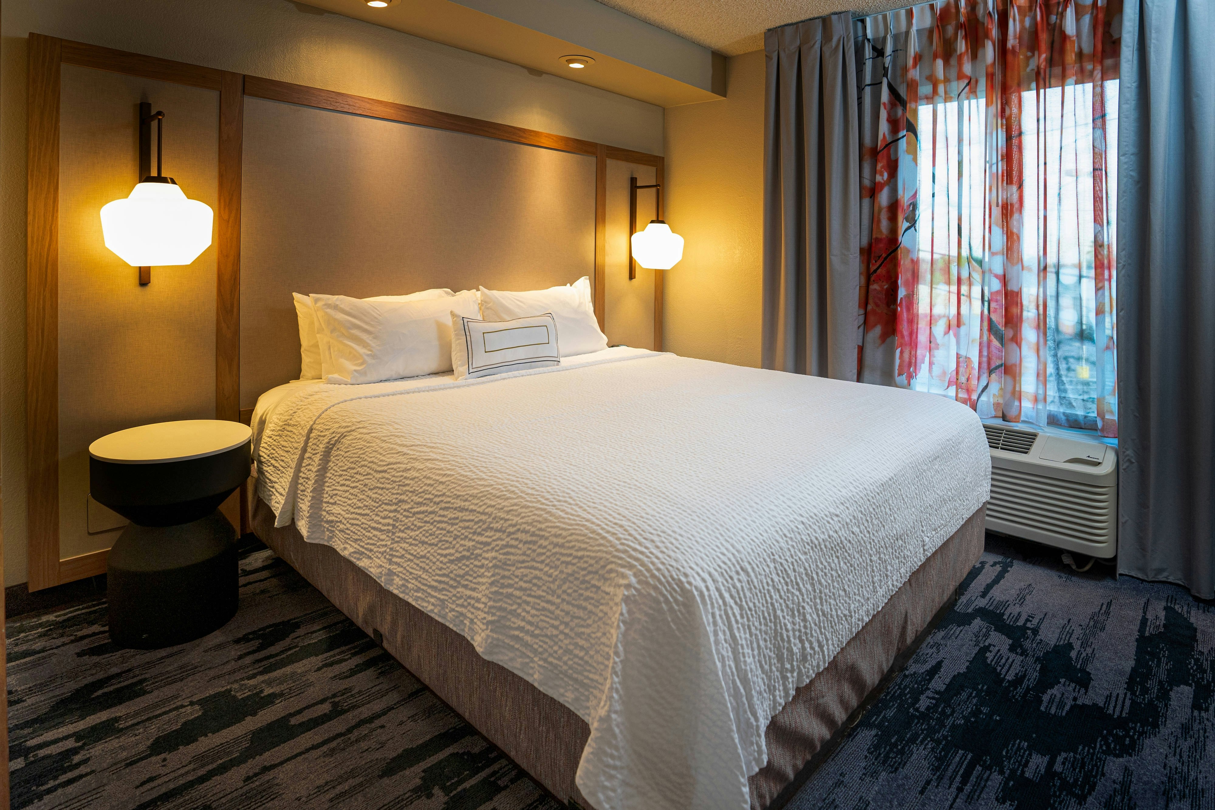 Room, King Bed