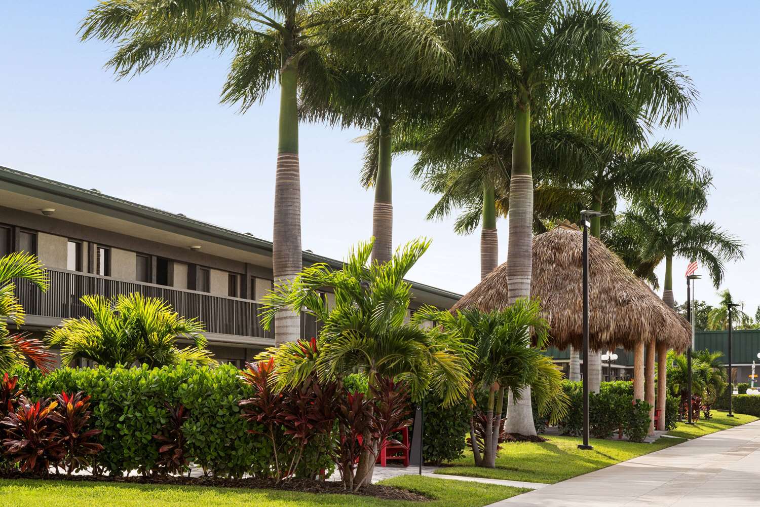 Ramada by Wyndham Sarasota Waterfront 61/71