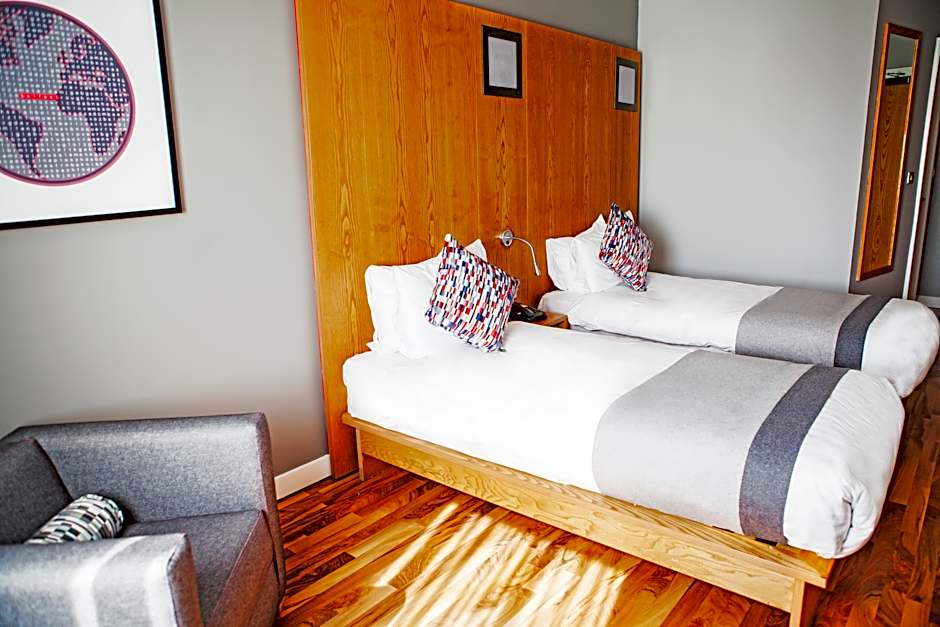 STANDARD, 1 DOUBLE AND 1 SINGLE BED
