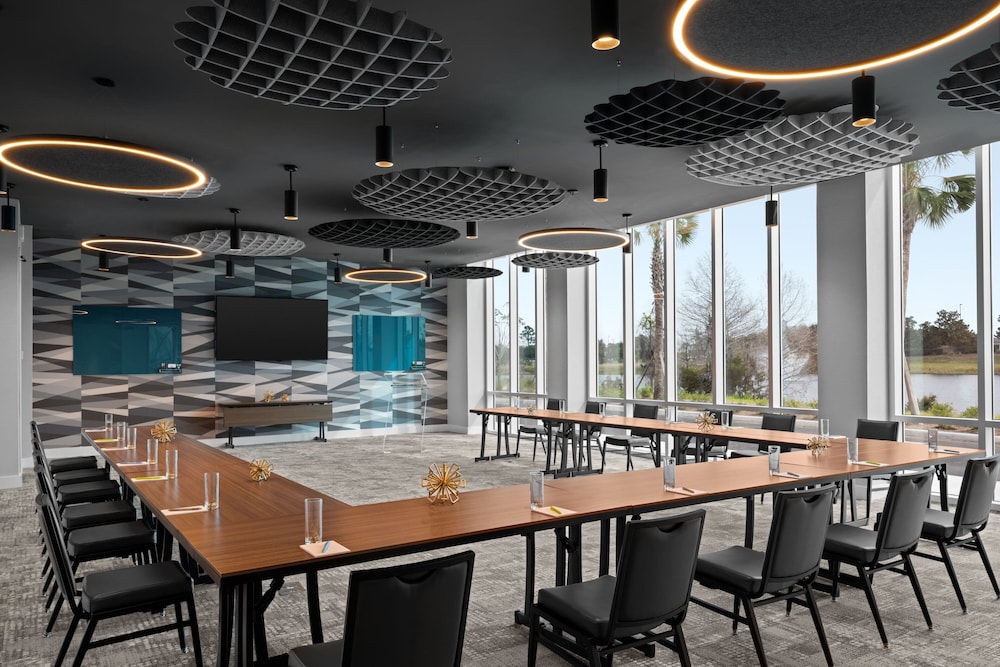 Aloft Orlando Lake Nona 34/49
