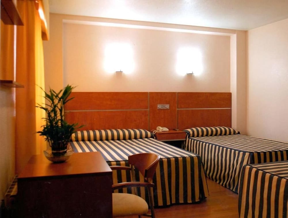 HOTEL MEDITERRANEO 30/52