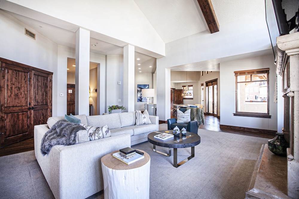 Hyatt at the Canyons by Park City Vacations 54/85