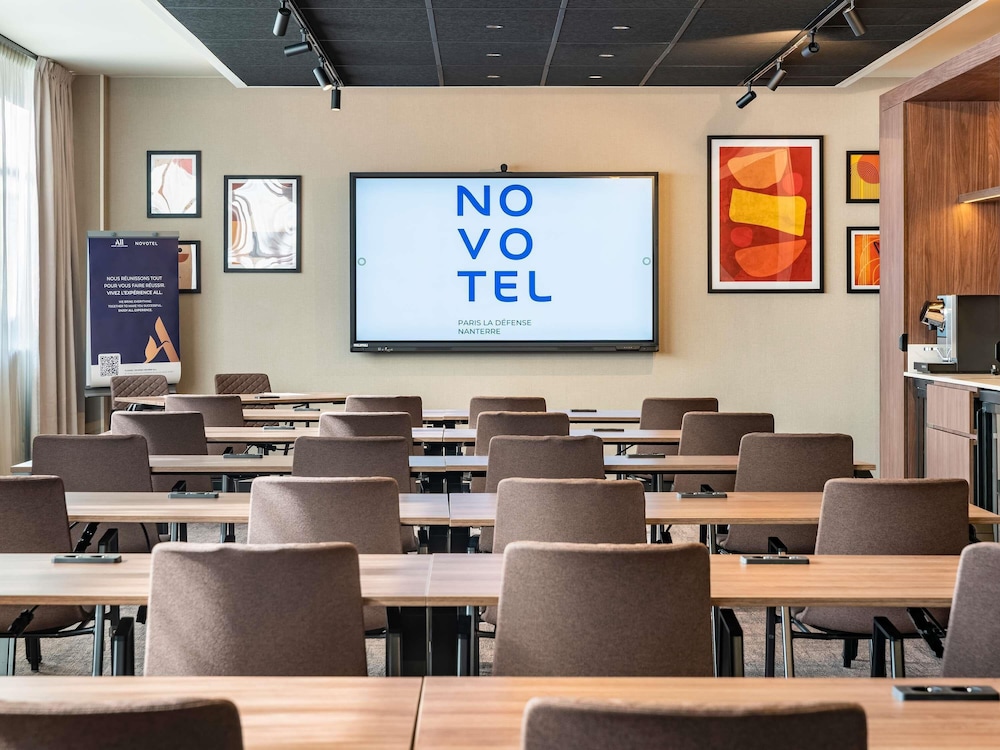 Novotel Paris La Defense Nanterre 41/50