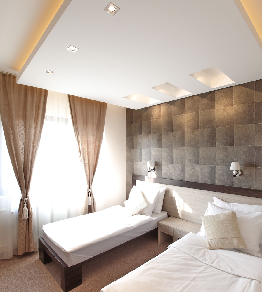 Garni Hotel Vozarev 31/67