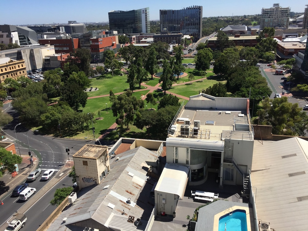 Tasha's Apartments on Morphett 40/50
