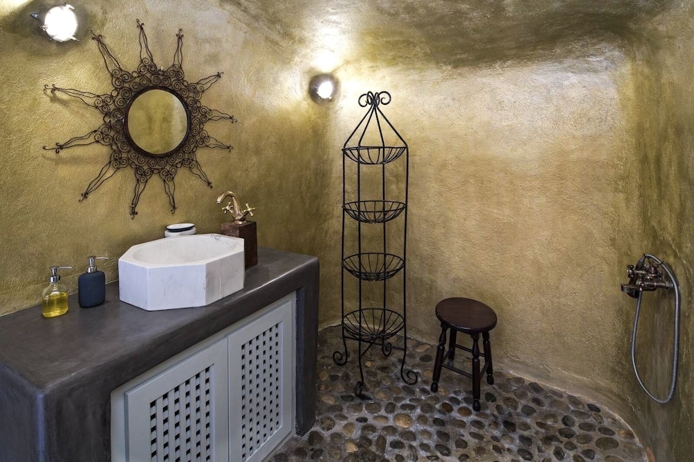 Dandy Cave Villa 36/36