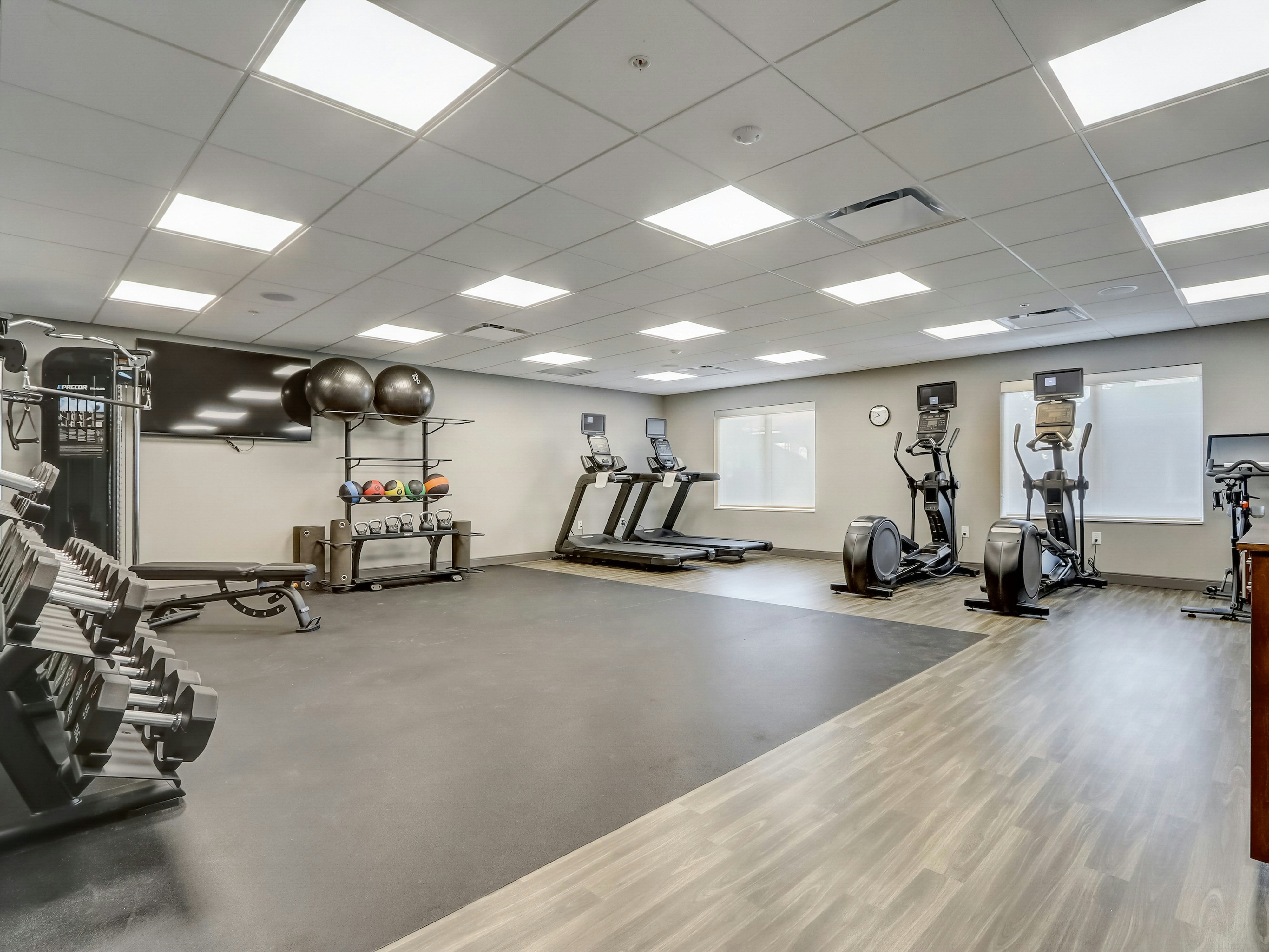 Hampton Inn & Suites Cincinnati Midtown Rookwood 12/26