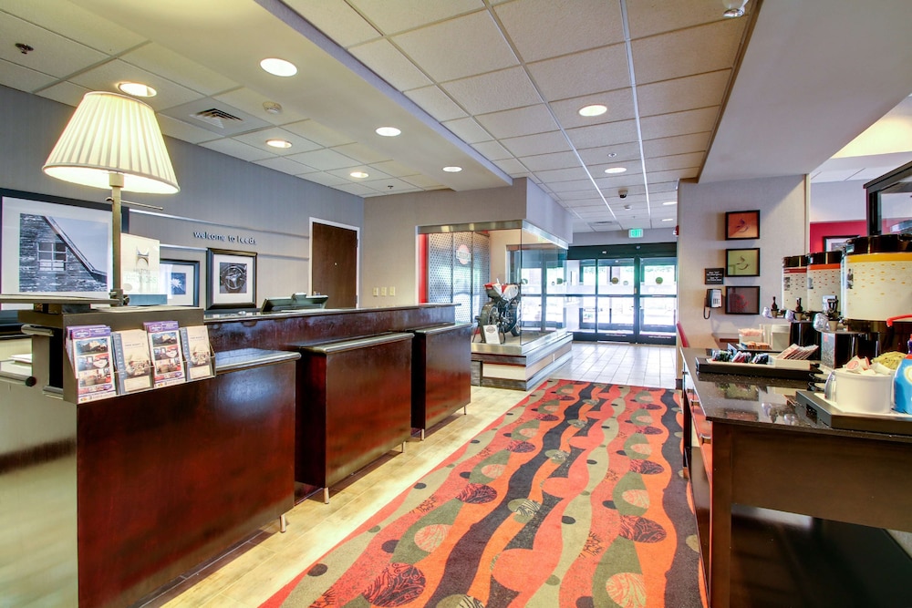 Hampton Inn Birmingham Leeds 11/74