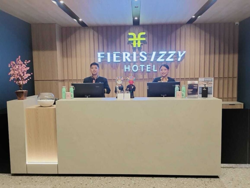 Fieris Hotel 7/50