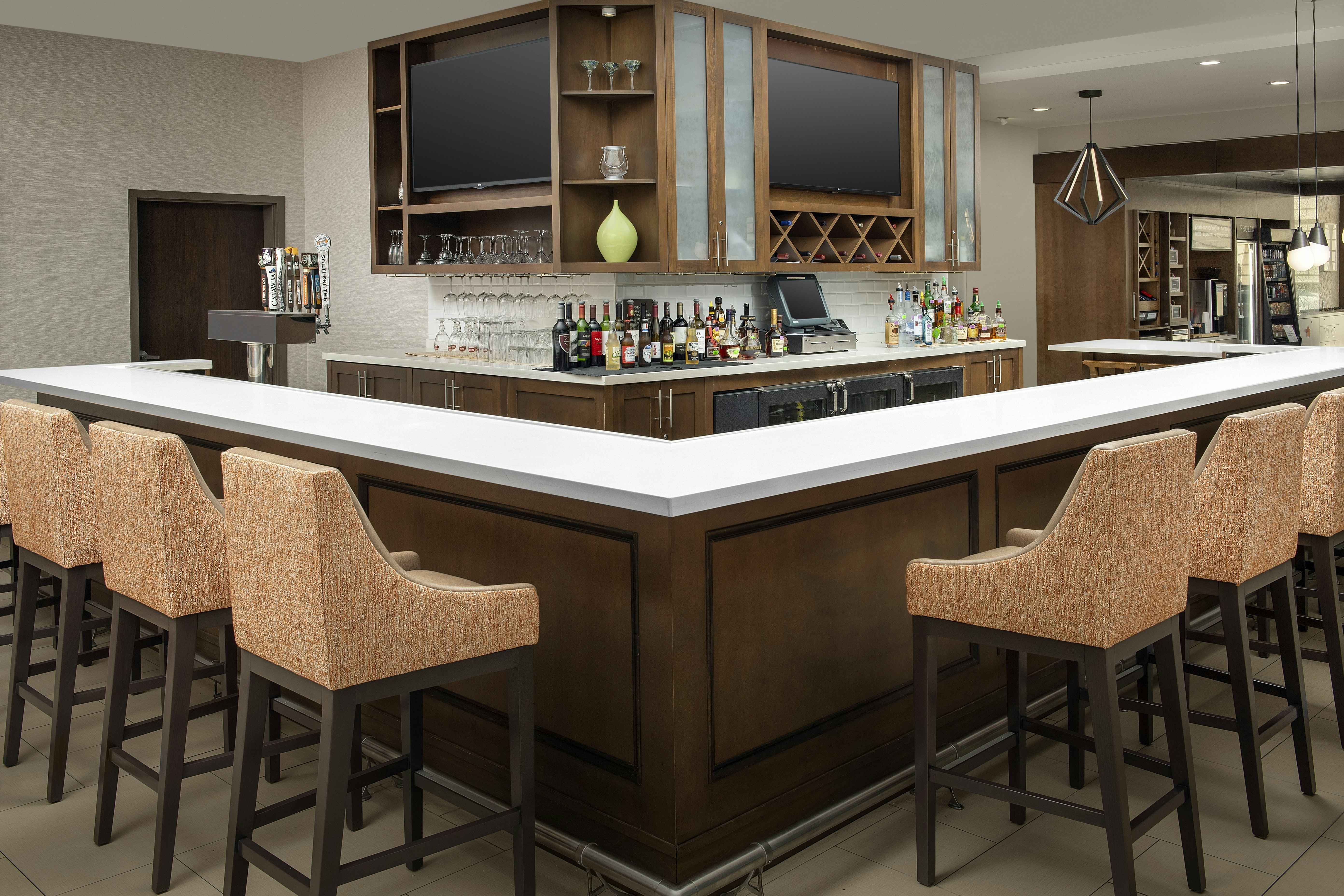 Hilton Garden Inn Charlotte Airport 32/49