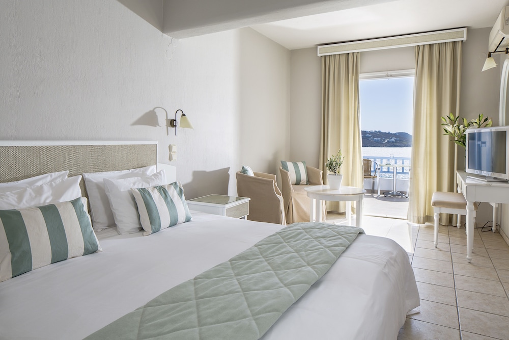Manoula's Beach Mykonos Resort 13/49
