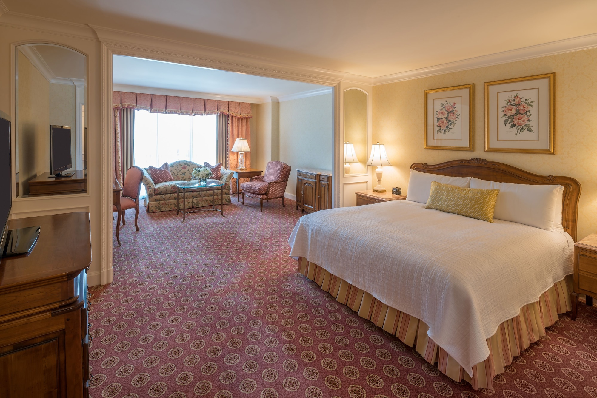 PREMIER, KING BED