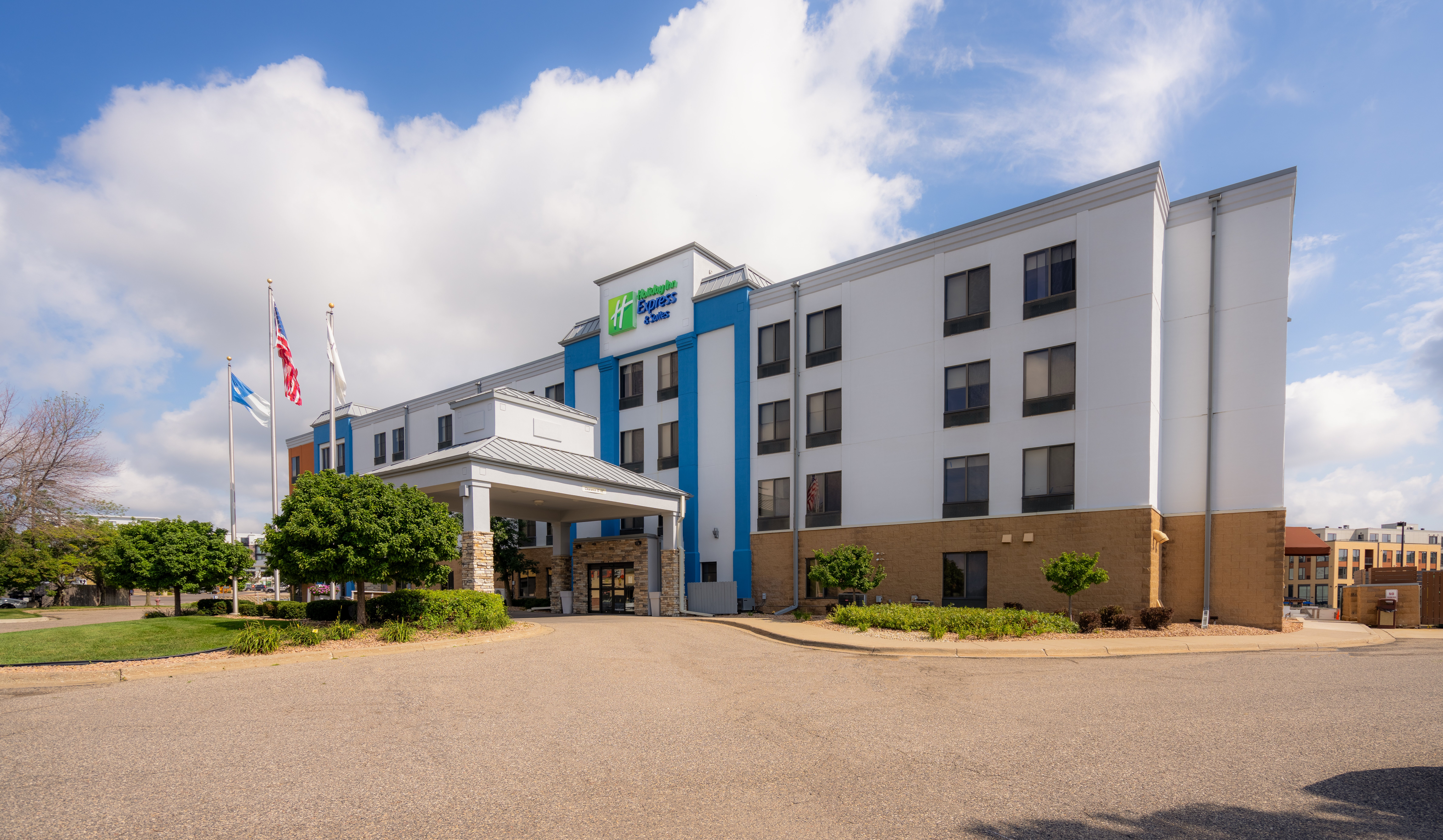 Holiday Inn Express Hotel Suites Minneapolis Minnetonka 47/49