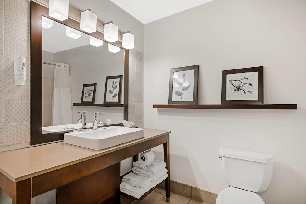 Country Inn Suites By Radisson West Bend Wi 55/58