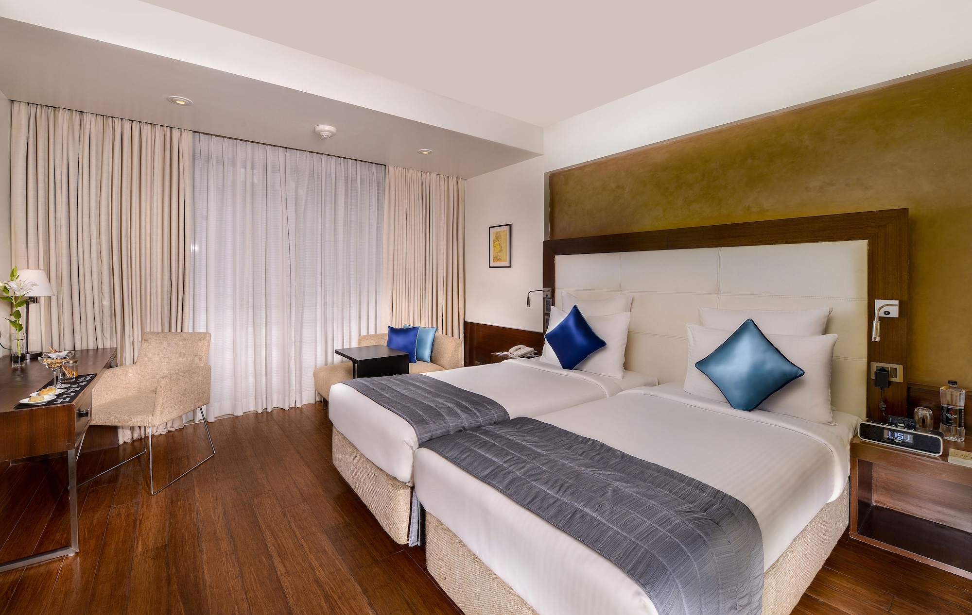 SUPERIOR, TWIN BEDS