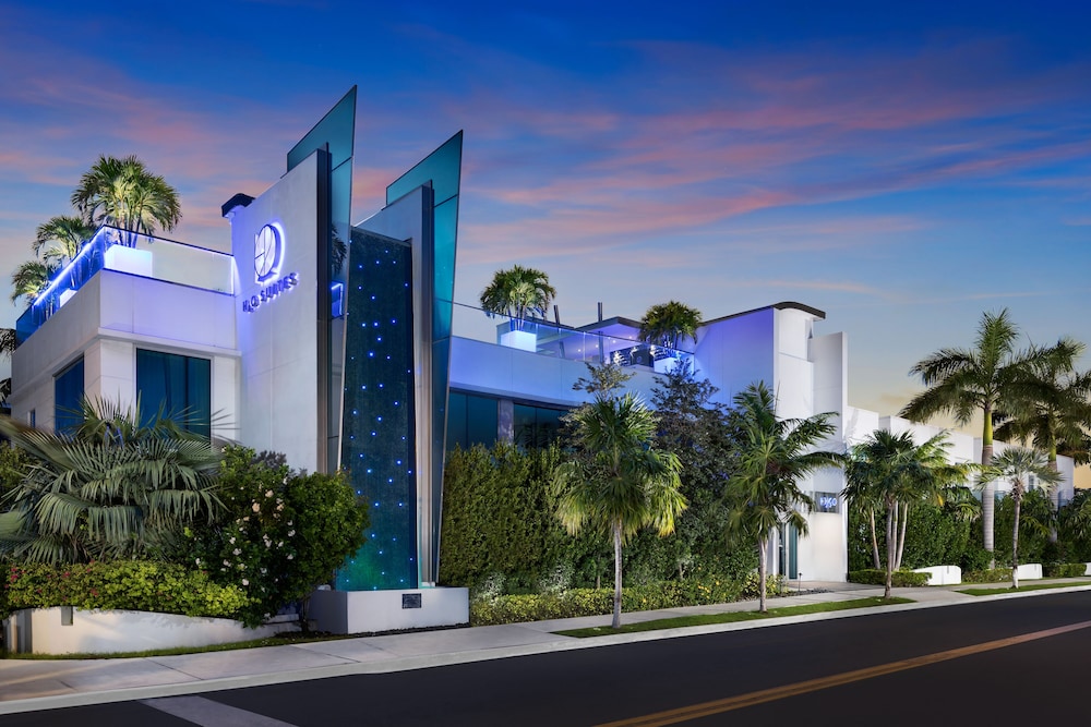 H2o Suites Hotel 12/58