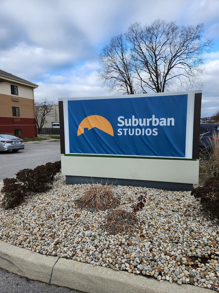 Suburban Studios Columbus Dublin 2/16