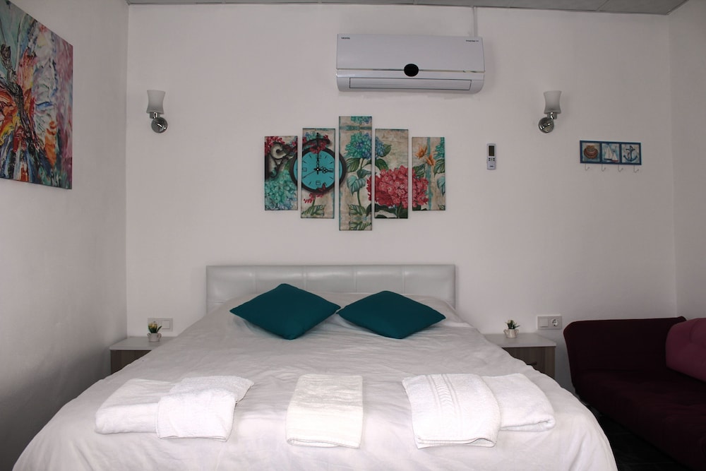 Mavi Restaurant & Bistro Villas 16/47
