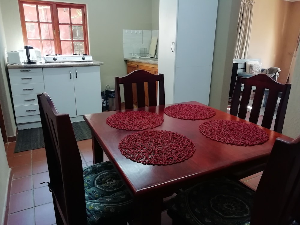 Dublin Guest Lodge 31/50