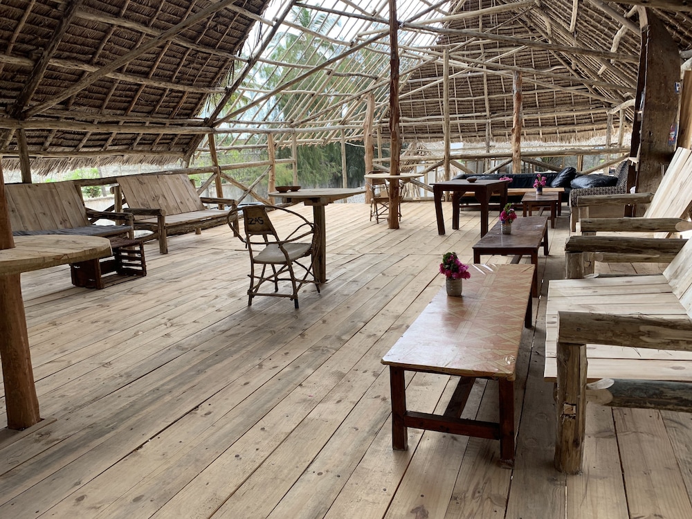 Jambo Beach Bungalows - Hostel 28/50