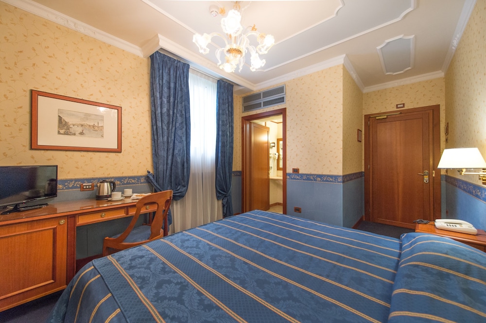 Diana Park Hotel 7/45