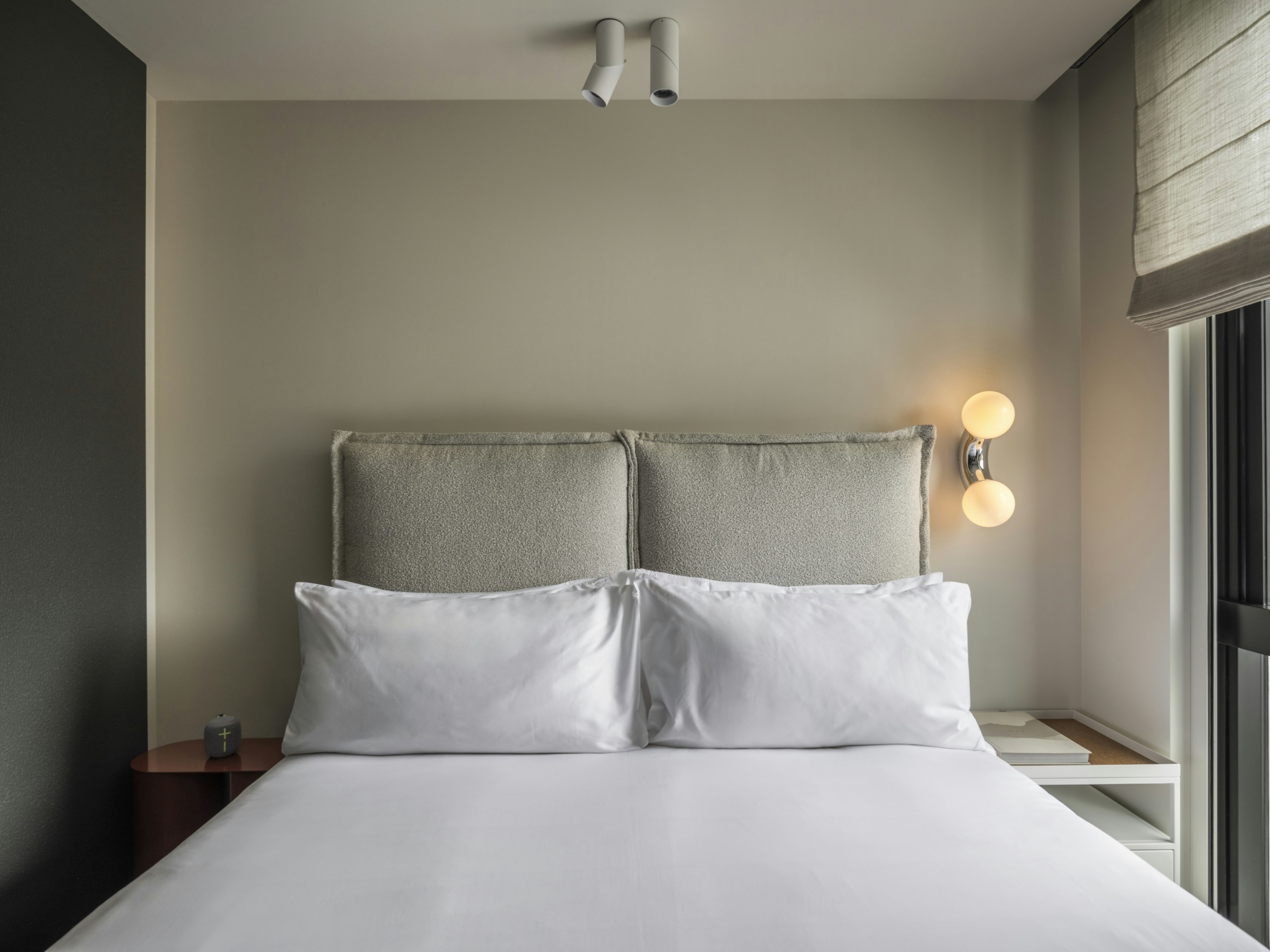 STANDARD, KING BED
