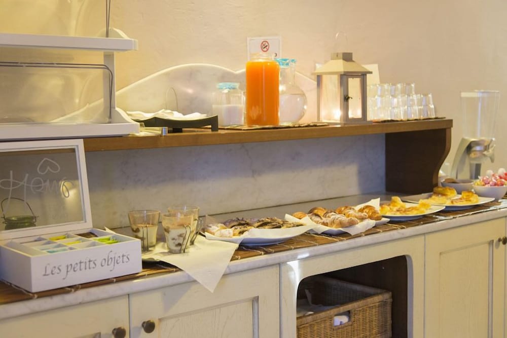 Florence Decamerone B&B 15/23