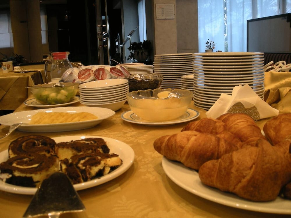 Hotel Giovanni 11/19